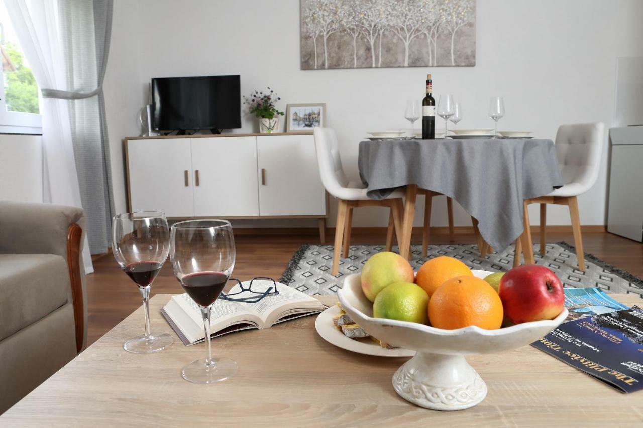 Apartman Sofia Otočac Buitenkant foto