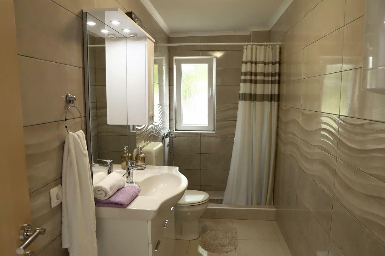 Apartman Sofia Otočac Buitenkant foto