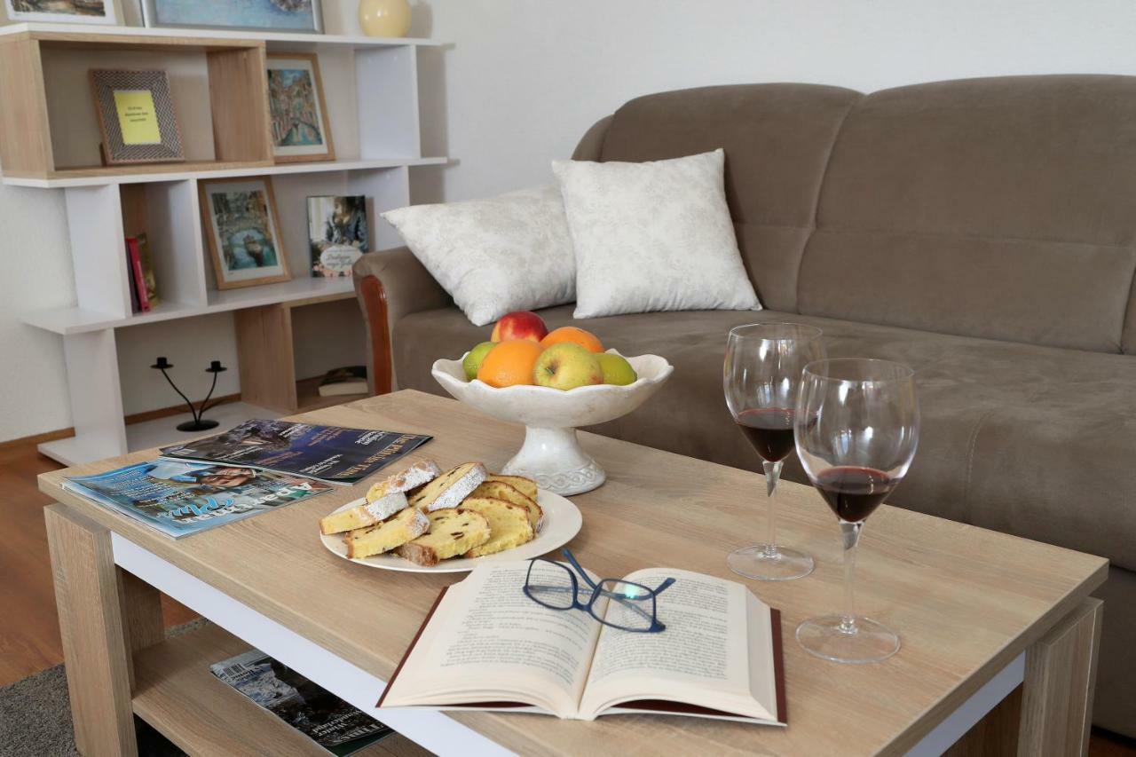 Apartman Sofia Otočac Buitenkant foto